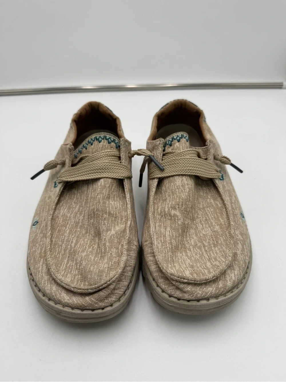 Hey Dude Wendy Flora Sunflower Beige Women’s Size 10 EU 41 Embroidered Loafers